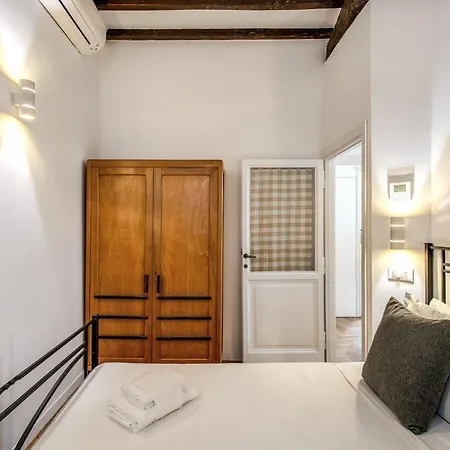 Apartment Casa Magiuli' Navona Rome