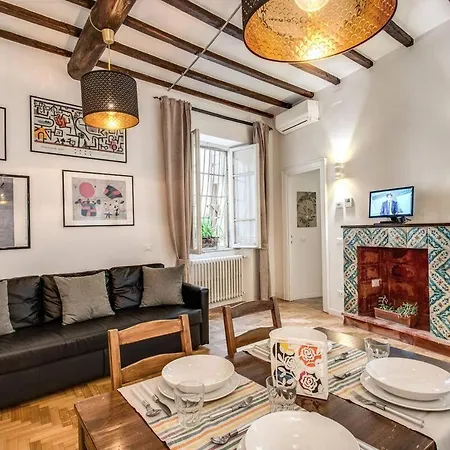 Casa Magiuli' Navona * Rome